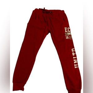 It’s a reddish brown sweatpants.